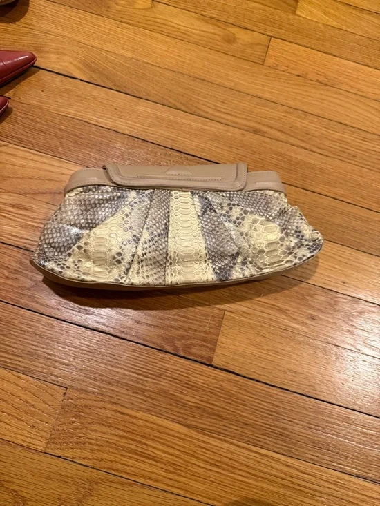 Zac Posen Beige and Snake-Print Clutch - Picture 4 of 4